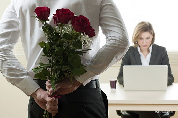 giving 12 red roses